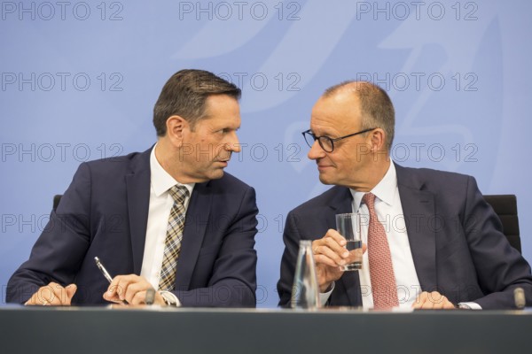 Olaf Lies (SPD, Minister President of Lower Saxony) and Federal Chancellor Merz (CDU, Federal Chancellor) during a press conference after the consultation between Federal Chancellor Friedrich Merz and the heads of government of the federal states in the Federal Chancellery, Berlin, 18 June 2025