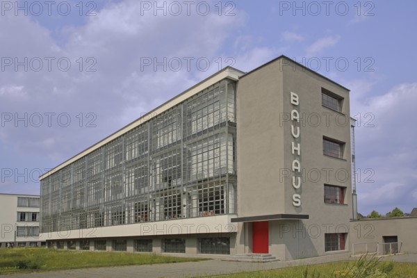 Bauhaus building by architect Walter Gropius 1925, inscription, Bauhaus, art, Dessau, Dessau-Roßlau, Saxony-Anhalt, Germany