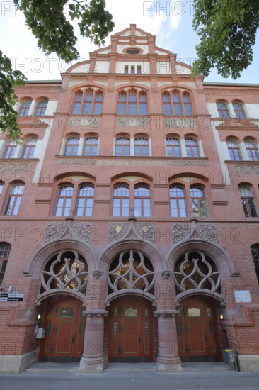 Lyonel-Feininger-Gymnasium, vocational school, brick building, Halle an der Saale, Saxony-Anhalt, Germany