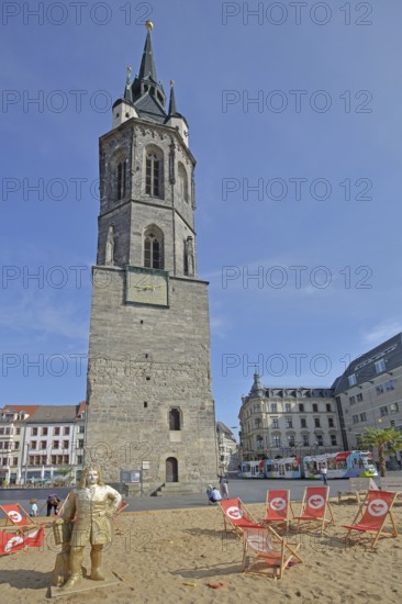 Red Tower with sandy beach and Händel statue, Georg Friedrich Händel, empty, deckchairs, beach, landmark, market square, Halle an der Saale, Saxony-Anhalt, Germany