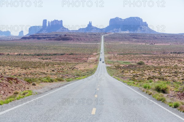 Country road, Monument Valley, Arizona, USA