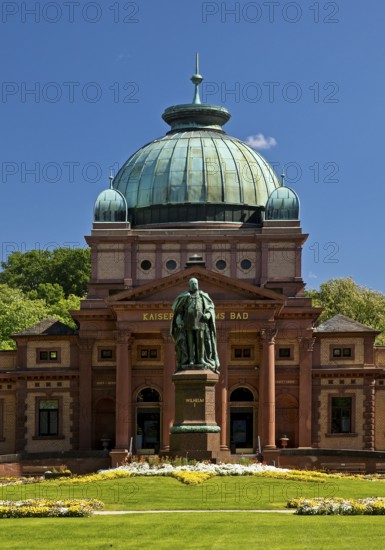 Kaiser-Wilhelms-Bad with monument to Kaiser Wilhelm I in the spa gardens of Bad Homburg vor der Höhe, Hesse, Germany