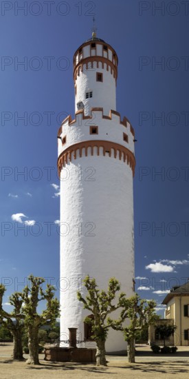The White Tower, free-standing keep of the former Hohenberg Castle, Bad Homburg vor der Höhe Castle, Hesse, Germany