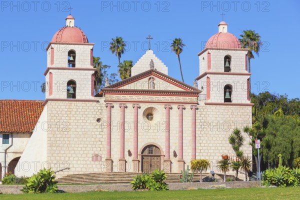 Santa Barbara Mission, Santa Barbara, California, USA