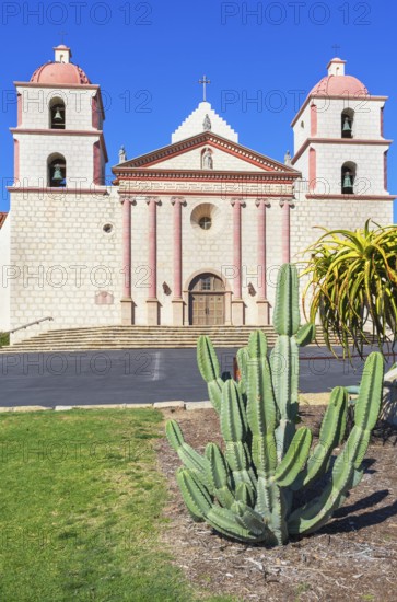 Santa Barbara Mission, Santa Barbara, California, USA