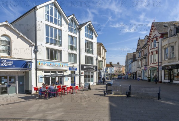Pedestrianised street and shops, Triangle Park, town centre of Teignmouth, south Devon, England, UK