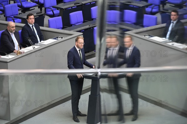 Benedikt Büdenbender (CDU/CSU) speaks on the agenda item Mandatory labelling of livestock farming at the eleventh sitting of the Bundestag