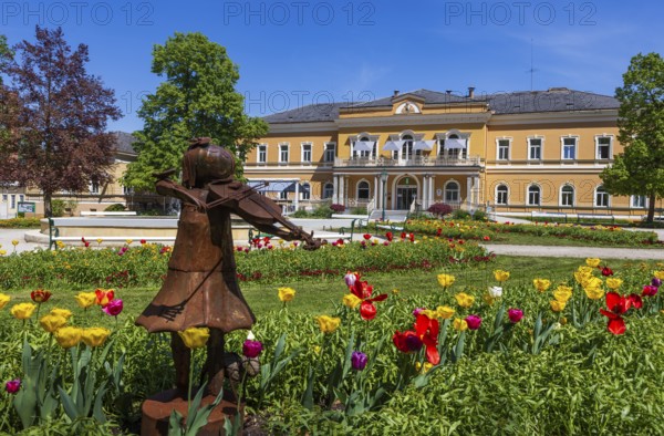 Spa gardens with old spa house, spa town, Bad Hall, Traunviertel, Upper Austria, Austria
