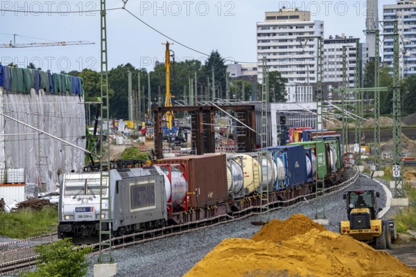 Reconstruction, extension of the Emmerich-Oberhausen railway line, three tracks, including 47 new or adapted bridges, here the new construction of railway bridges over the Lippe near Wesel, currently only 1 track in operation, goods train, the old bridges are replaced by new ones, extension of the Dutch Betuwe line from the port of Rotterdam, part of the European freight transport corridor Rotterdam-Genoa, 1300 KM long, Wesel, North Rhine-Westphalia, Germany