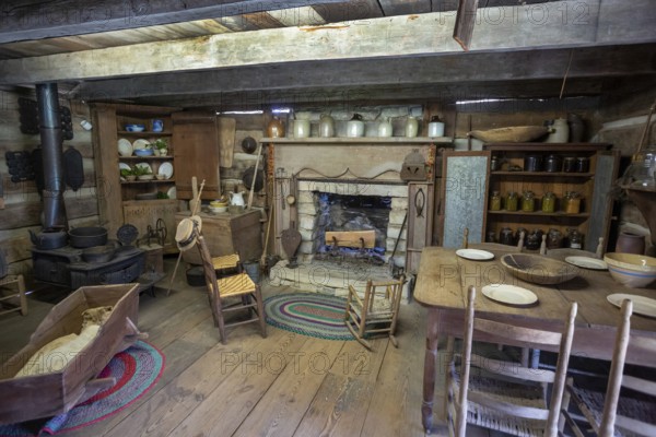 Clinton, Tennessee - The Museum of Appalachia, a collection of pioneer buildings and artifacts