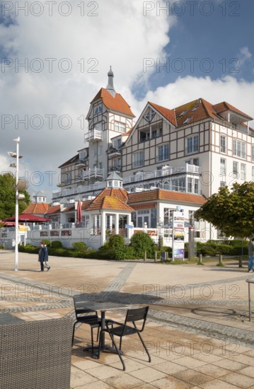 Beach promenade, promenade, Baltic resort Kühlungsborn, West district, Rostock district, Mecklenburg-Western Pomerania, Germany