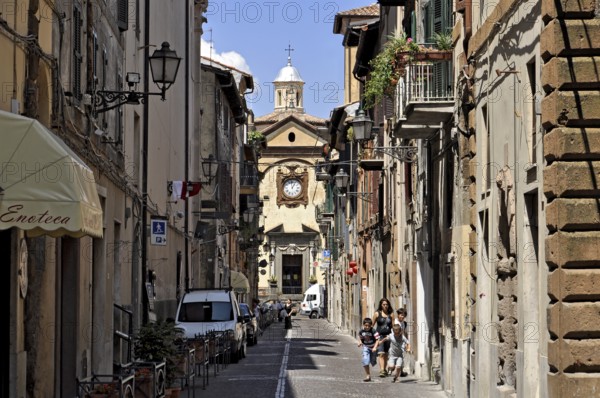Church Chiesa San Lorenzo, small alley, Via Antonio Fabrini, historic centre, Zagarolo, Alban Hills, Metropolitan City of Rome, Lazio, Italy