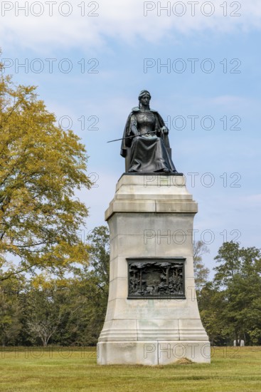 Monument to commemorate Illinois service men in the Civil War at Shiloh Military Park in Tennessee