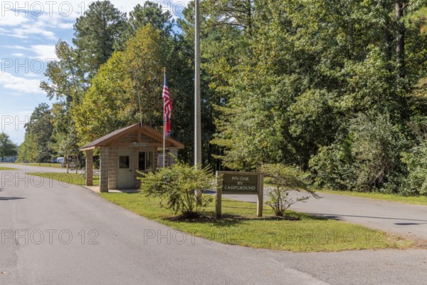Pin Oak Campground check-in station in Natchez Trace State Park near Wildersville, Tennessee