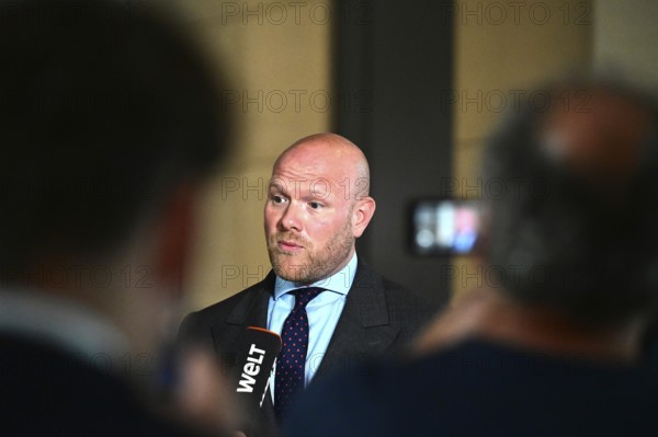 Jens Peick (SPD) in an interview with Welt-TV in the West lobby of the Bundestag