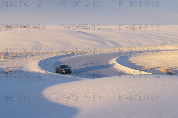 Cleared roads through the white gypsum dunes at White Sands National Park in Alamogordo, New Mexico, USA