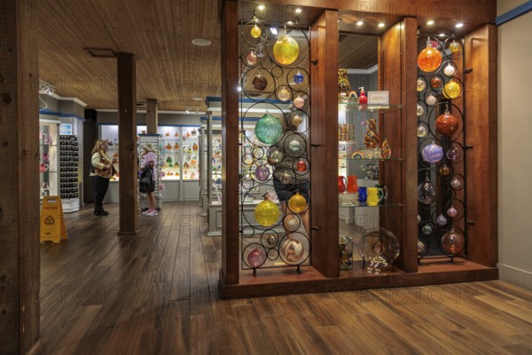 Mountain Blown Glass store at the Dollywood amusement park in Pigeon Forge, TN