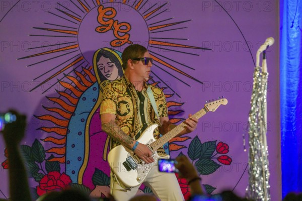 Jake Kiley, guitarist of Me First and the Gimme Gimmes live at SO36, Berlin, 04.06.2025