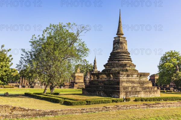 Prang Historic Temple Tower, Buddhist Temple Complex, Historical Park, Sukhothai, Sukhothai Province, Thailand