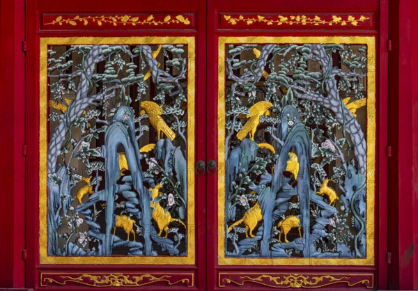 Window shutter with carved Chinese motifs, Thai King's Summer Palace, Bang Pa-In, near Ayutthaya, Thailand