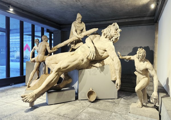 Reconstruction of the Sperlonga Polypheme Group by Heinrich Schröteler and Sivano Bertolin, Ruhruniversität Bochum, Kunstsammlung, RuhrKunstMuseen