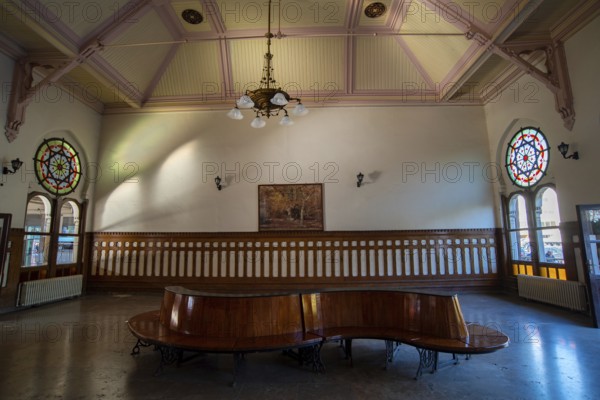 Istanbul, Turkey 10th November 2022 Elegant interior design of the waiting room at Sirkeci train station, once the terminus of the Orient Express, Istanbul, Turkey