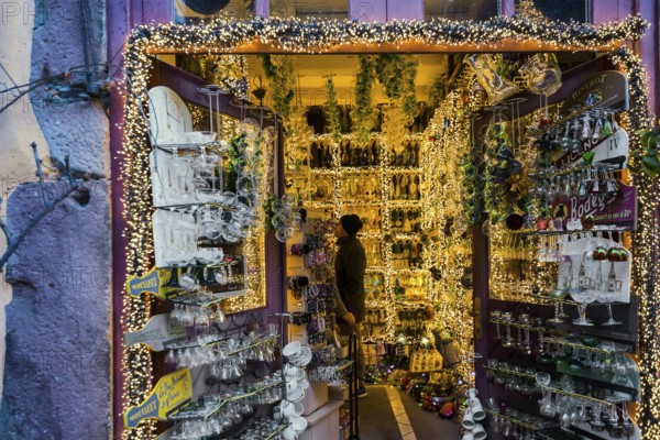 Christmassy shop, Riquewihr, Grand Est, Haut-Rhin, Alsace, France