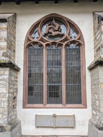 Hare window, three-hare window, optical illusion, three hares running in circles, ears, symbol of Holy Trinity, eternal cycle, famous landmark in the cloister, late Gothic, Paderborn Cathedral, Paderborn, Germany
