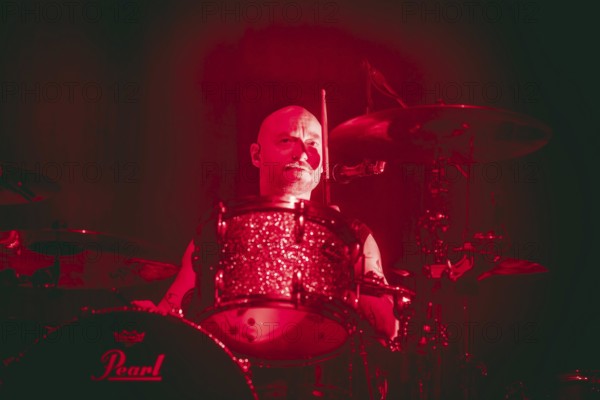 Drummer Ben Johnston from Biffy Clyro live on Futique Tour 2026 in Berlin's Max-Schmeling-Halle on 16.02.2026