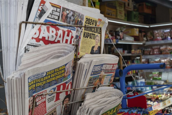 Istanbul, Turkey. January 3rd 2025. Turkish newspapers for sale outside a kiosk in the Karakoy district of Istanbul, Turkey