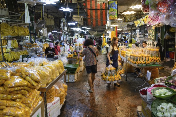 Bangkok, Thailand. March 2rd 2025. Pak Khlong Talat-Bangkok Flower Market is one of the oldest and largest wholesale flower markets in Bangkok, Thailand