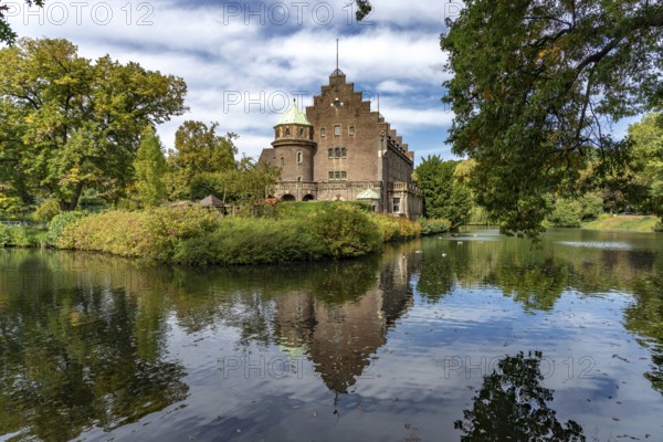 Das Wasserschloss Haus Wittringen in Gladbeck, Ruhr area, North Rhine-Westphalia, Germany