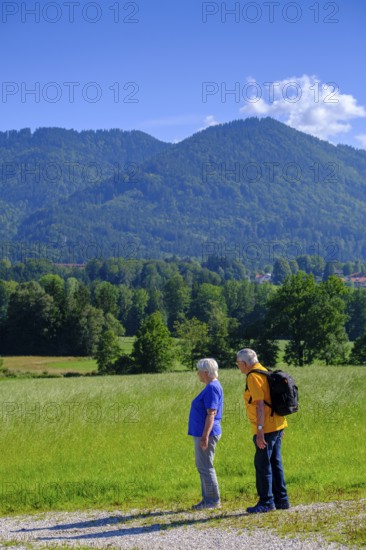Elderly couple, seniors hiking, Bad Heilbrunn, Upper Bavaria, Bavaria, Germany