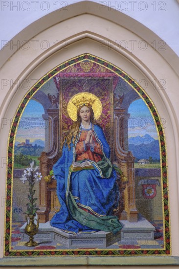 St. Maria, Mosaik, Südfassade, Stadtpfarrkirche St. Nikolaus, Rosenheim, Upper Bavaria, Bavaria, Germany