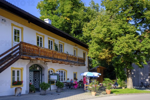 Schlossgaststätte Wildenwart, bei Prutting, Chiemgau, Upper Bavaria, Bavaria, Germany