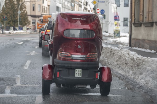 Electric car, Econelo Y8 cabin scooter, Erlangen, Middle Franconia, Bavaria, Germany