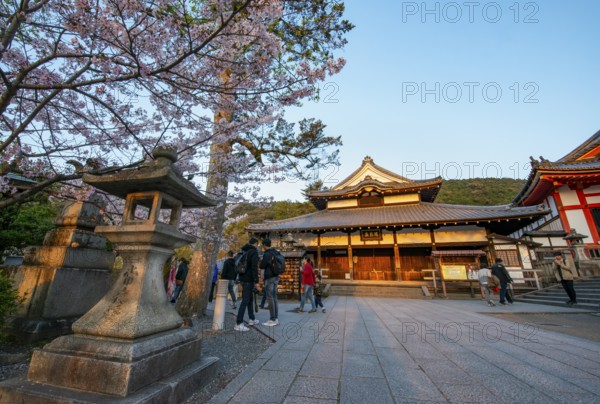 Zuigu-do in the evening light, Kiyomizu-dera temple, in the evening light, Buddhist temple complex, Higashiyama, Kyoto