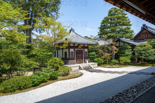 Kennin-ji Nokotsudo, Daioen Zen Rock Garden, Abbey Garden in front of Kenninji Hojo, Kennin-ji Zen Buddhist Temple, Higashiyama, Kyoto, Japan