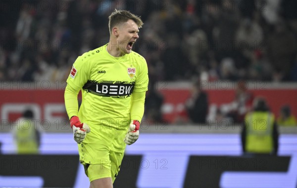 Goal celebration Goalkeeper Alexander Nuebel VfB Stuttgart (33) Soccer Bundesliga, MHPArena, MHP Arena Stuttgart, Baden-Württemberg, Germany