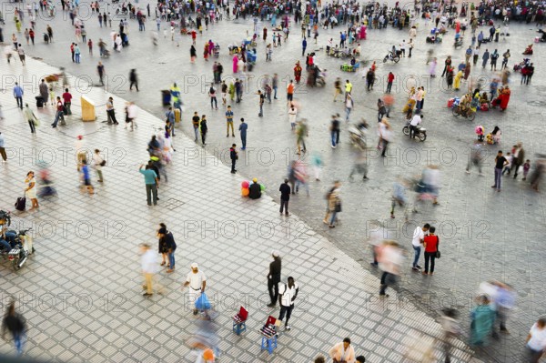 Place Djemma el-Fna, Gauklerplatz, UNESCO World Heritage Site, sunset, Marrakech, Morocco