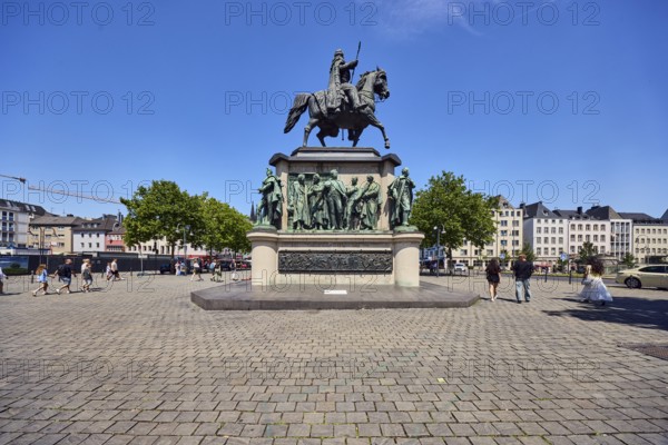 Frederick William III of Prussia monument, equestrian statue, general architecture, buildings, trees, pedestrians as accessories, blue sky, cirrus clouds, Heumarkt square, Cologne, district-free city, North Rhine-Westphalia, Germany