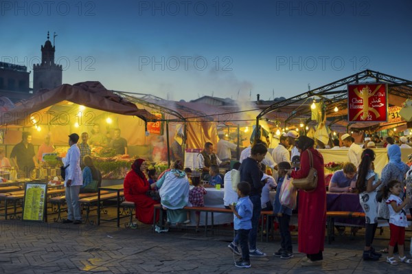 Food stalls on Place Djemma el-Fna, Gauklerplatz, UNESCO World Heritage Site, Blue Hour, Marrakech, Morocco