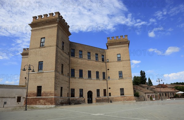Castello di Mesola, residence of D'Estes in Mesola in the Po Delta, Ferrara Province, Emilia-Romagna, Italy/Castle of Mesola, residence of D'Estes in Mesola, Emilia-Romagna, Italy