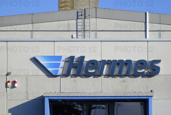 Mülheim, North Rhine-Westphalia, Germany - Hermes-station, ParcelShop, ParcelShop