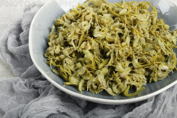 Jonjoli, Colchian klekachka, Georgian appetizer, pickled jonjoli, no people