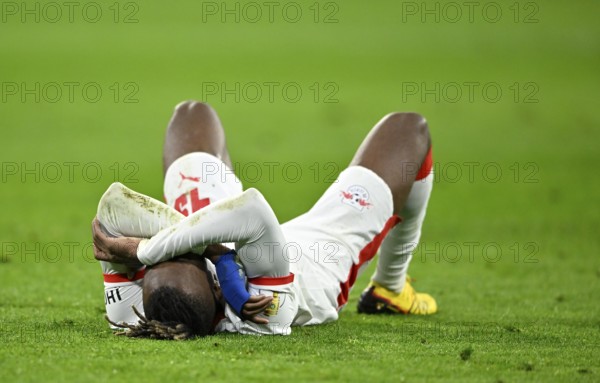 Yan Diomande RasenBallsport Leipzig RBL (49) injured Injury on the ground Football Bundesliga, DFB Cup, Allianz Arena, Munich, Bavaria, Germany