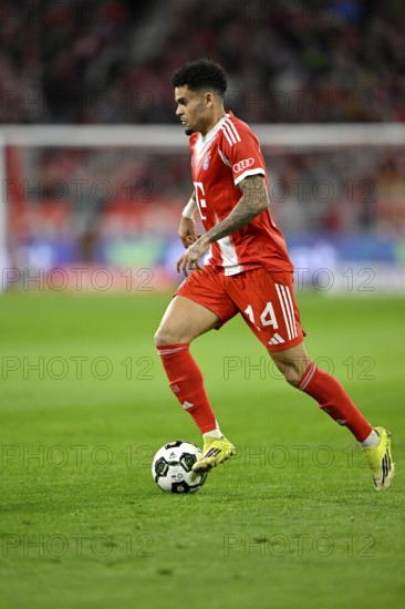 Luis Diaz FC Bayern Munich FCB (14) Action on the ball Football Bundesliga, DFB Cup, Allianz Arena, Munich, Bavaria, Germany