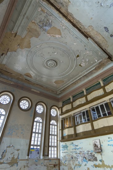 The destroyed interior of the Hasidic Synagogue, including Jacob Gansel Schul, is being restored, Lemberg, Ukraine