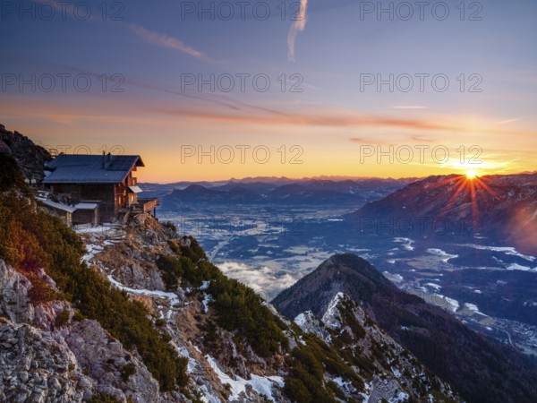 Alpine panorama, Reichenhaller Haus am Hochstaufen at sunrise, below Salzburg, Bad Reichenhall, Berchtesgadener Land, Upper Bavaria, Bavaria, Germany
