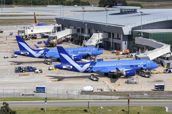 Airbus A220-300 Breeze Airways aircraft with license plate N218BZ at Tampa airport, USA